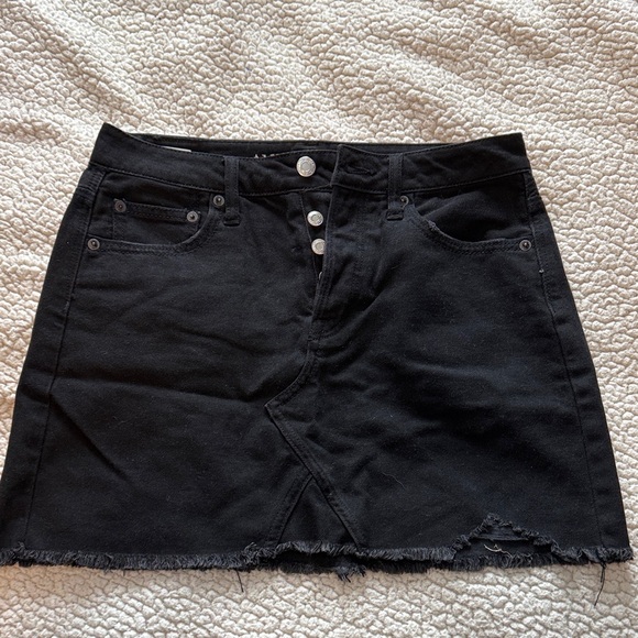 American Eagle Outfitters Dresses & Skirts - American Eagle Outfitters Black Mini Skirt